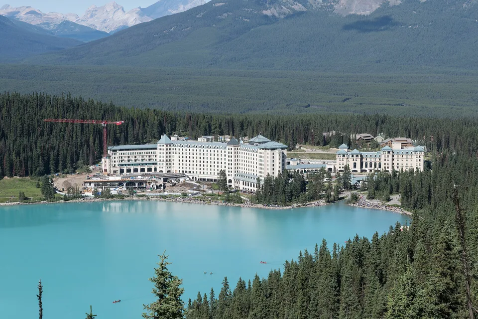 Fairmont Chateau Lake Louise — фото 1